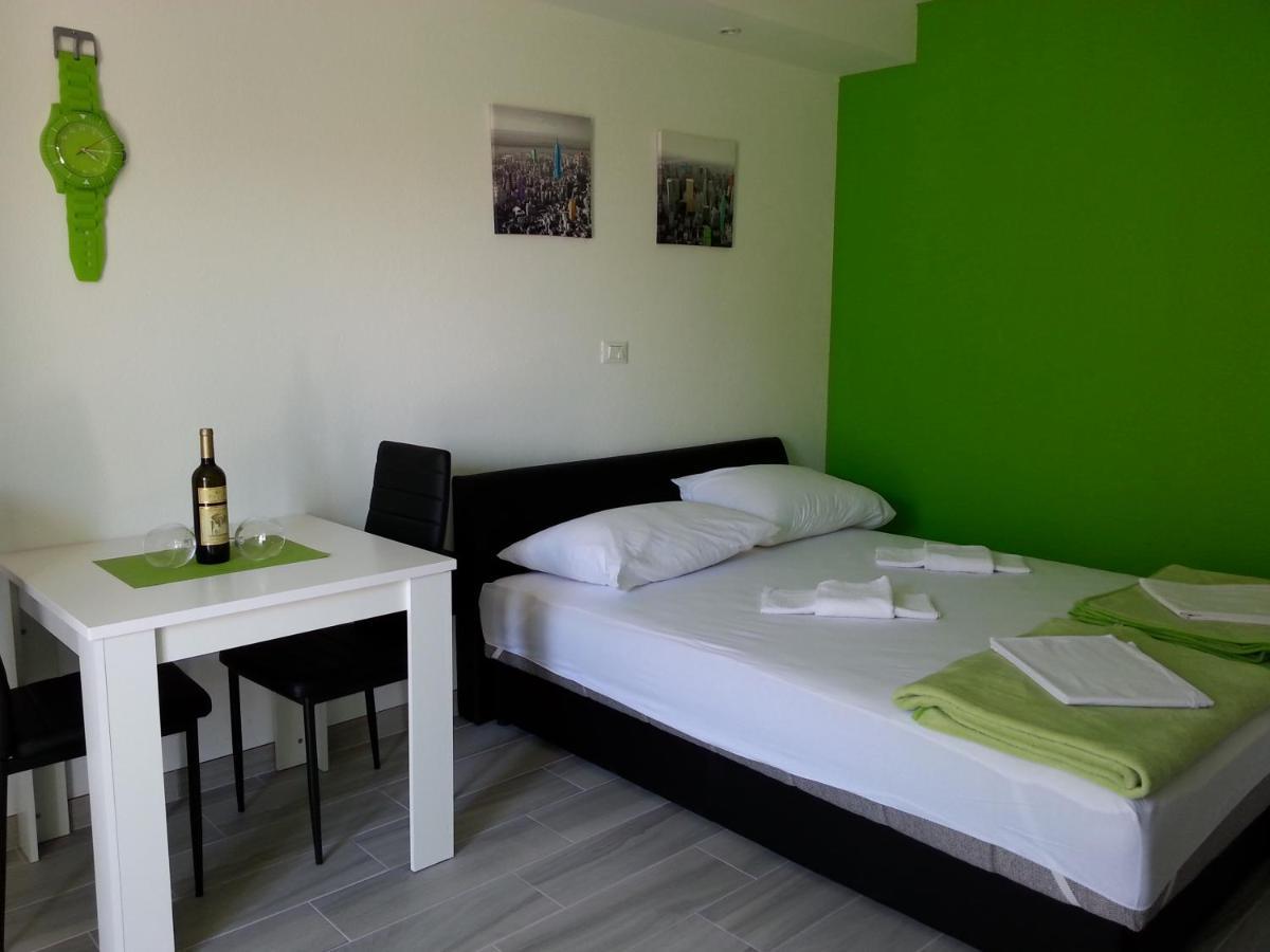 Grey House Daire Makarska Dış mekan fotoğraf