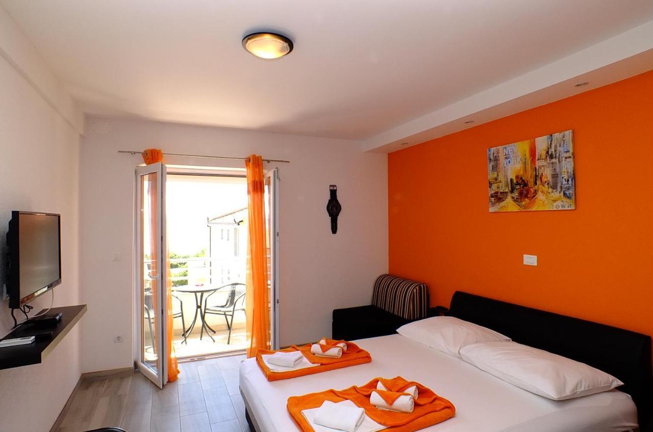 Grey House Daire Makarska Dış mekan fotoğraf