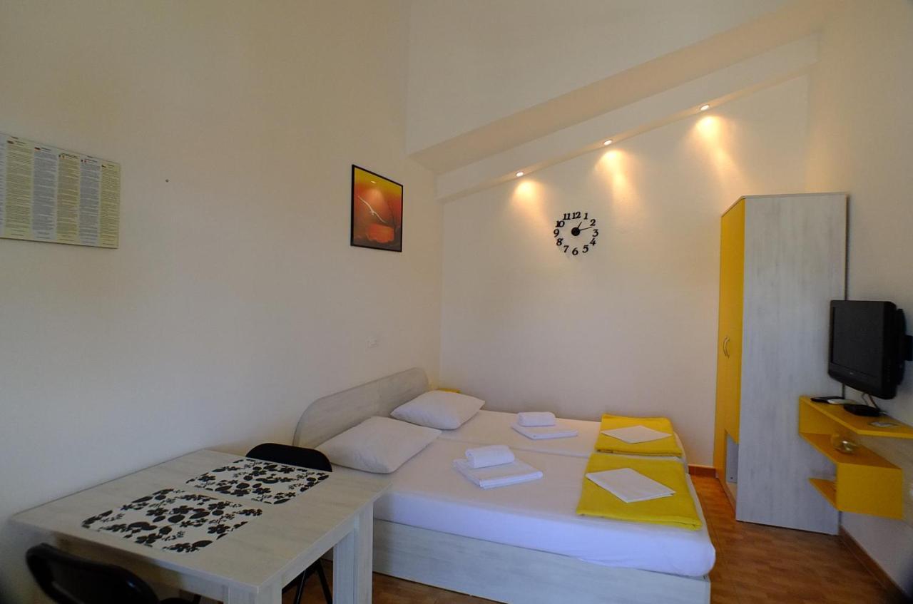Grey House Daire Makarska Dış mekan fotoğraf