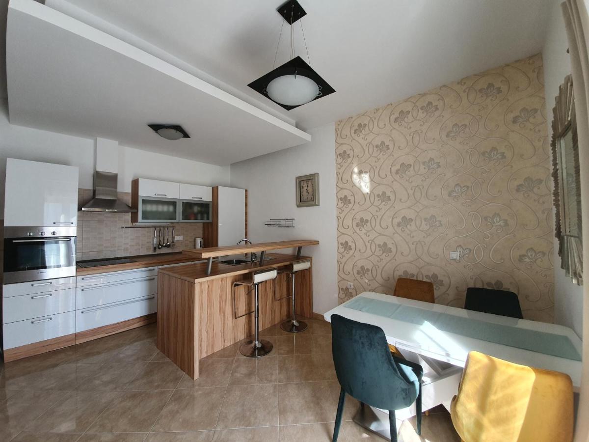Grey House Daire Makarska Dış mekan fotoğraf