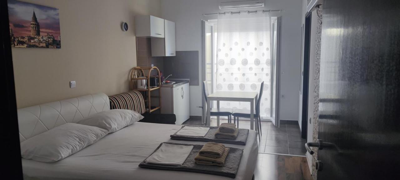 Grey House Daire Makarska Dış mekan fotoğraf